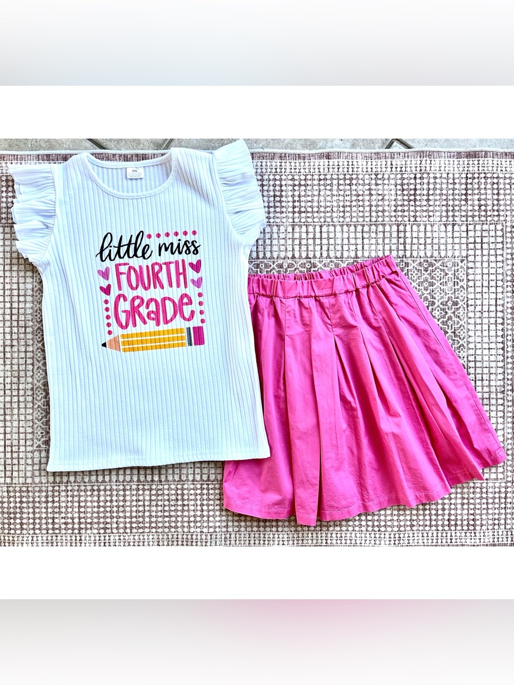 Girls Fourth Grade Outfit Set Graphic Shirt Pleated Pink Skirt Size 6X